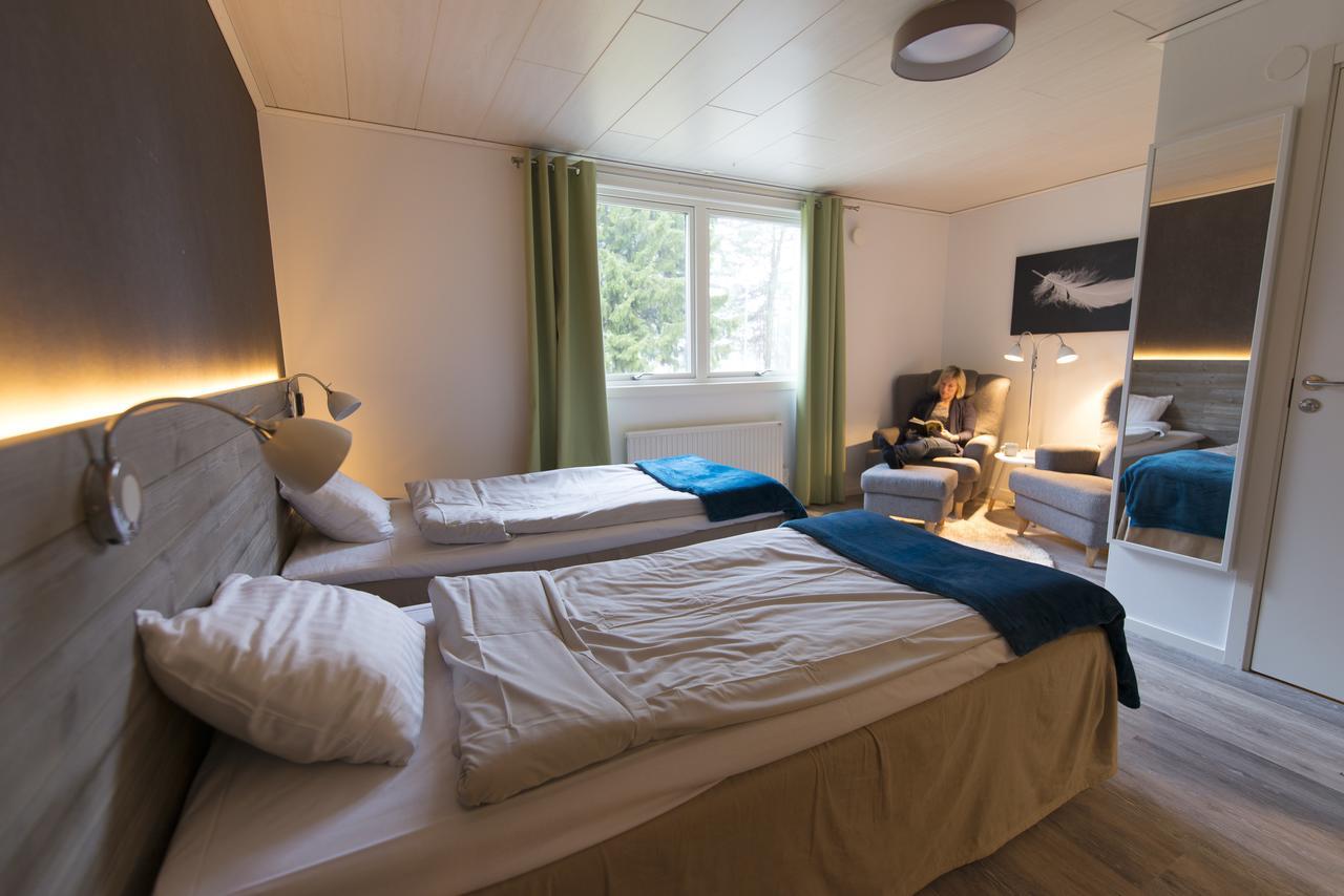 Pine Bay Lodge Person Buitenkant foto
